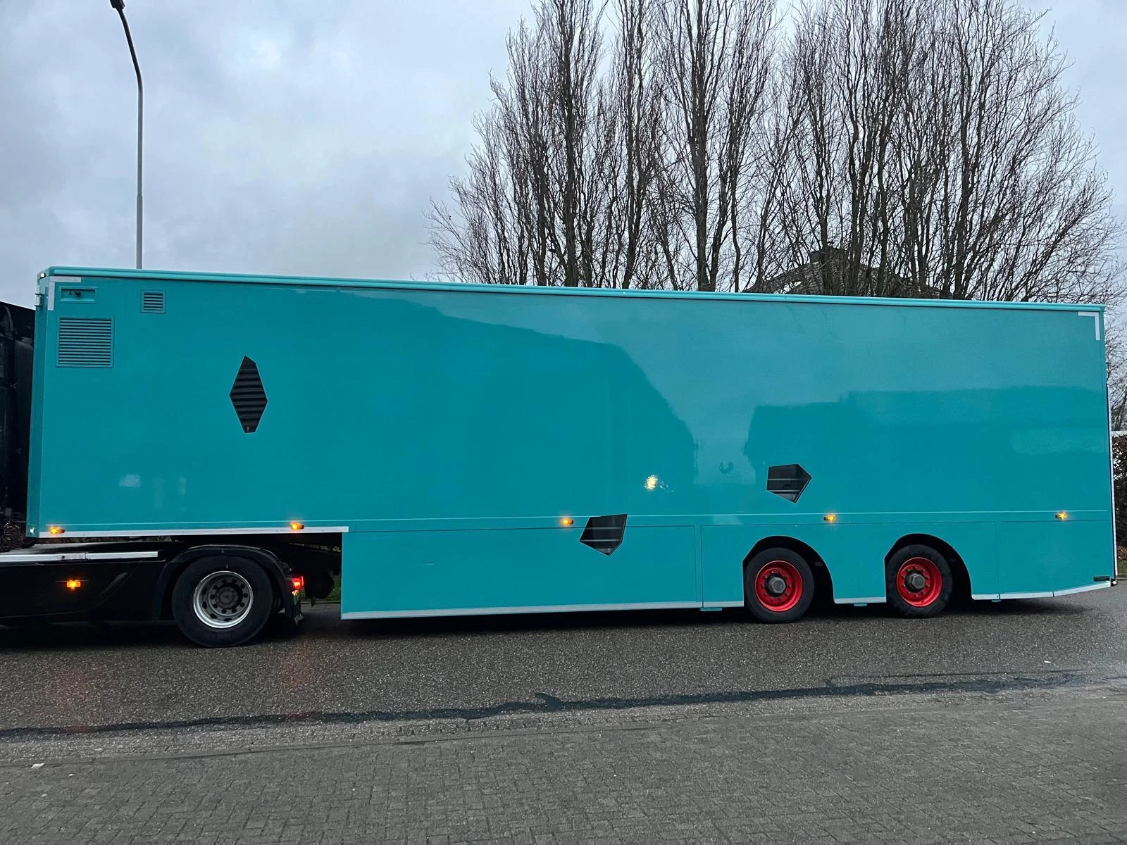 Hoofdafbeelding Nefra OPLZ 220D