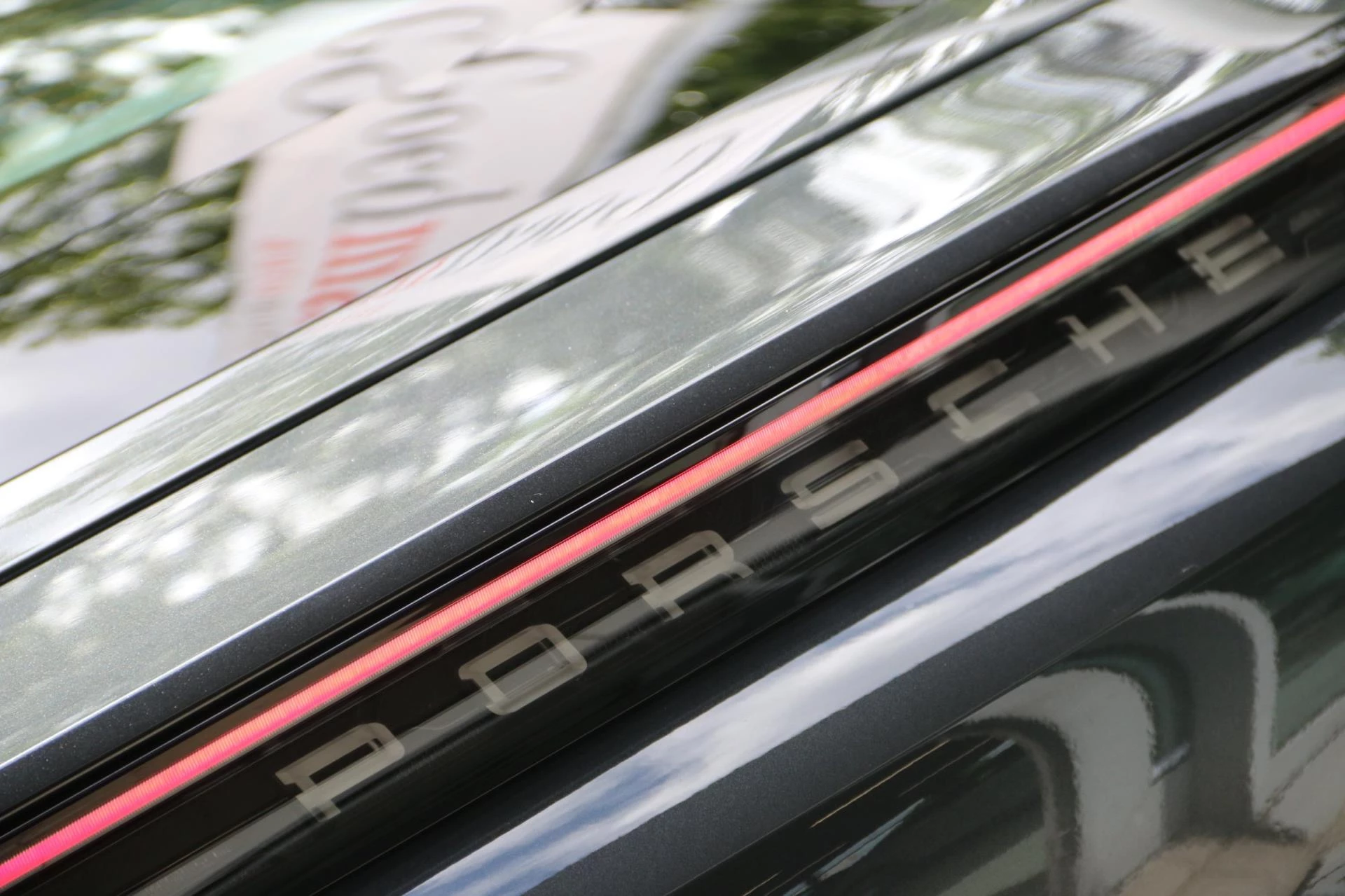 Hoofdafbeelding Porsche Taycan