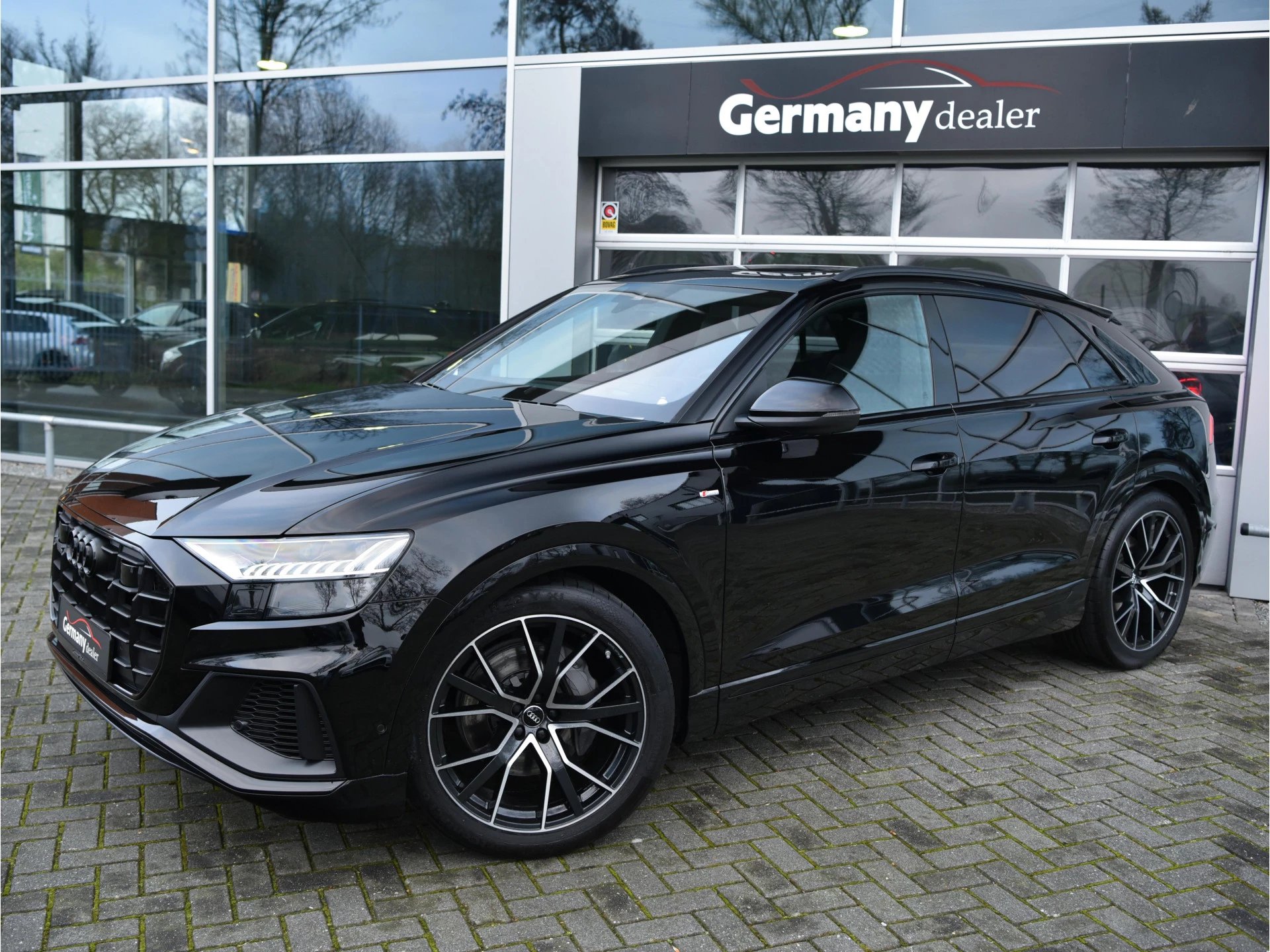 Hoofdafbeelding Audi Q8