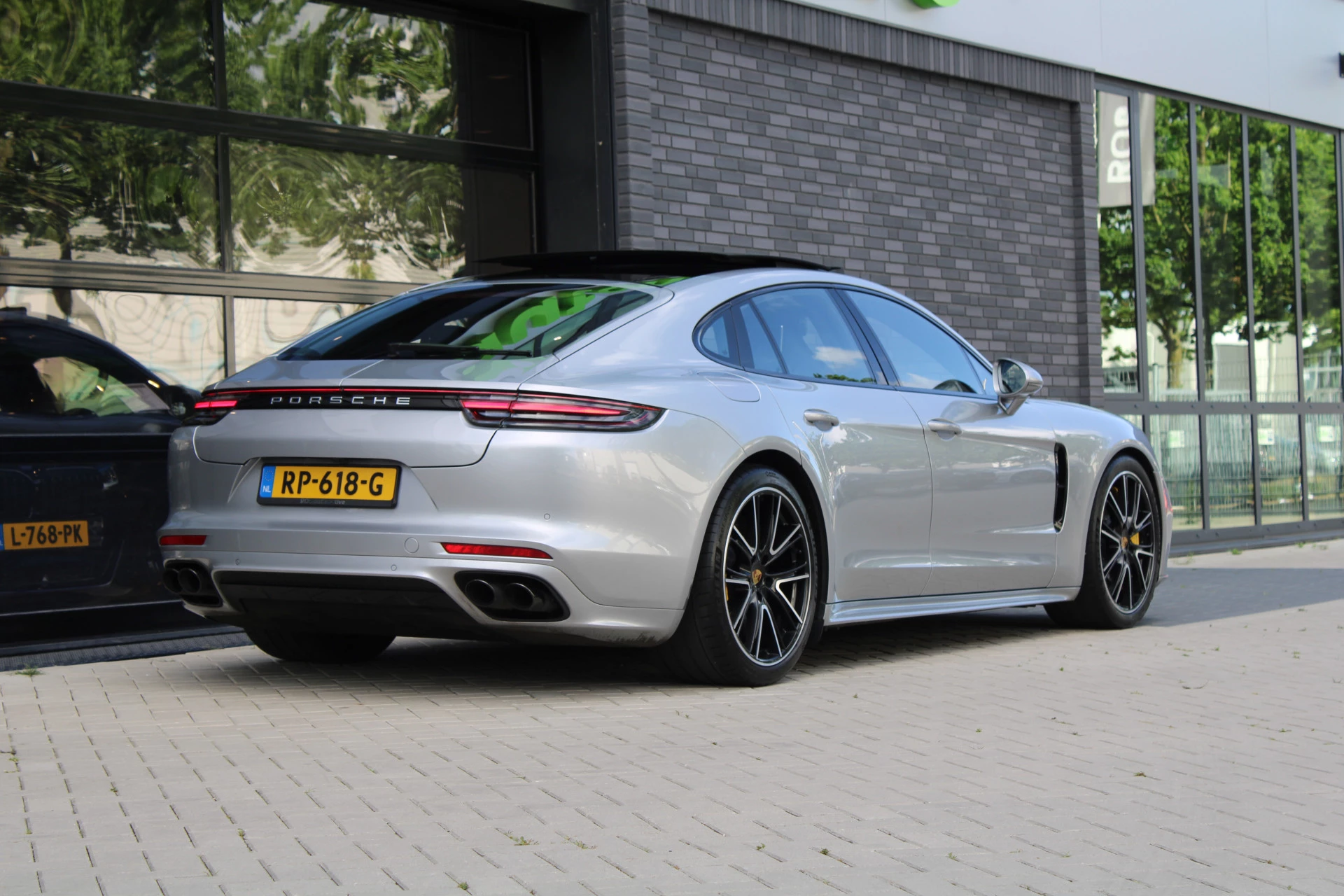 Hoofdafbeelding Porsche Panamera