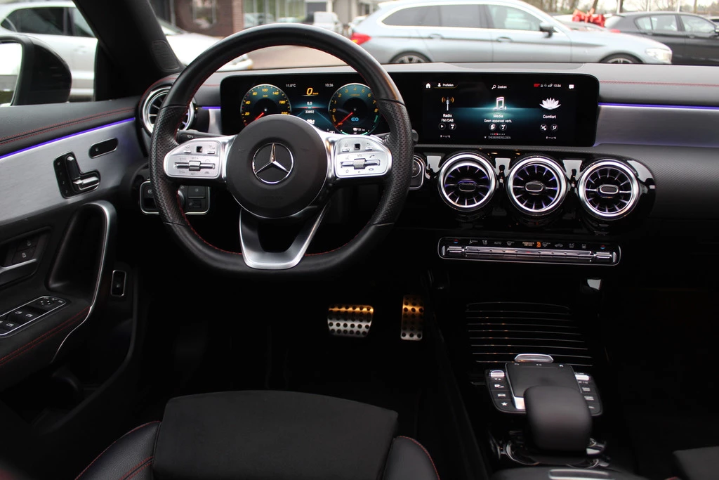 Hoofdafbeelding Mercedes-Benz CLA