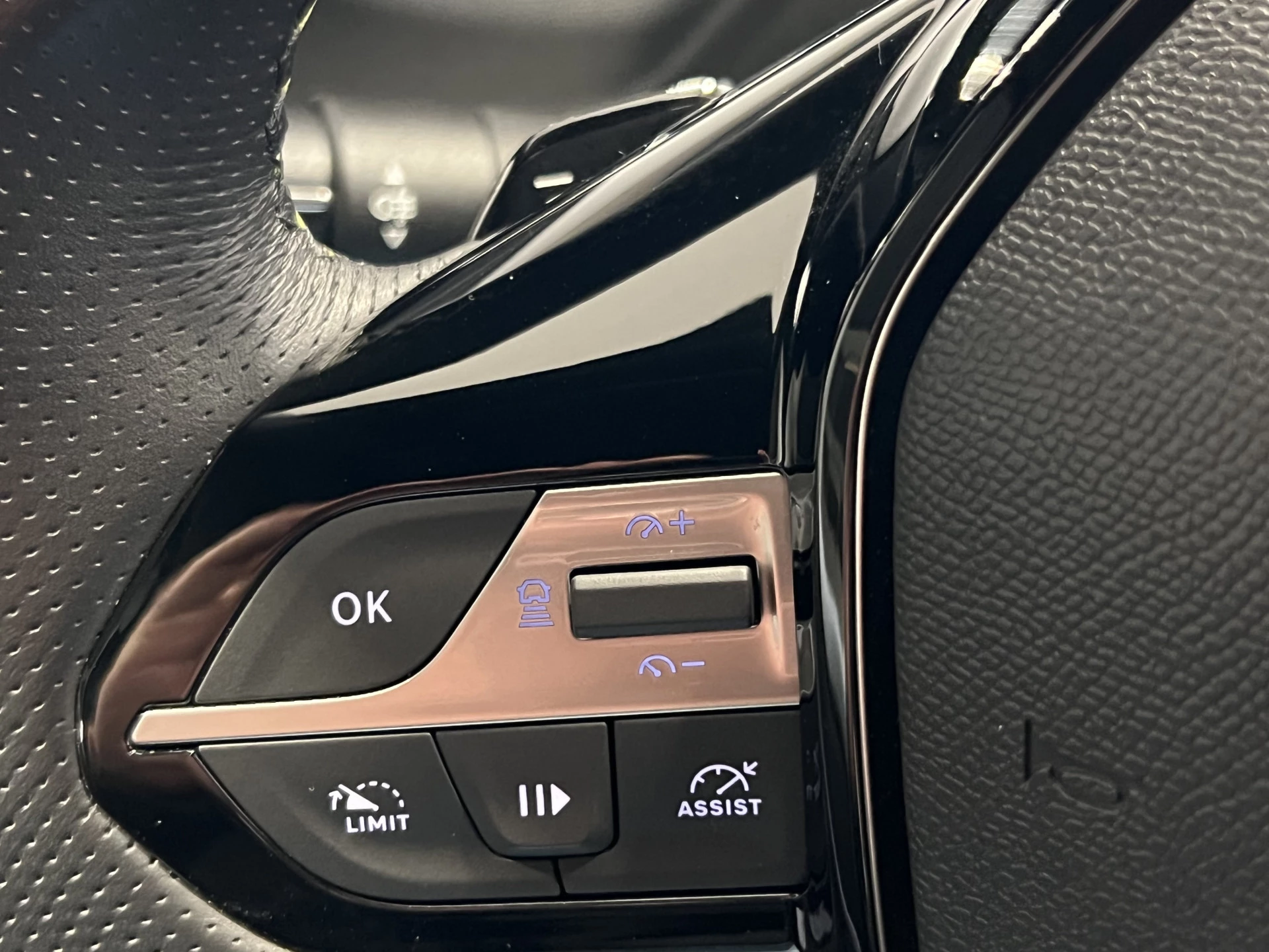 Hoofdafbeelding Peugeot 408