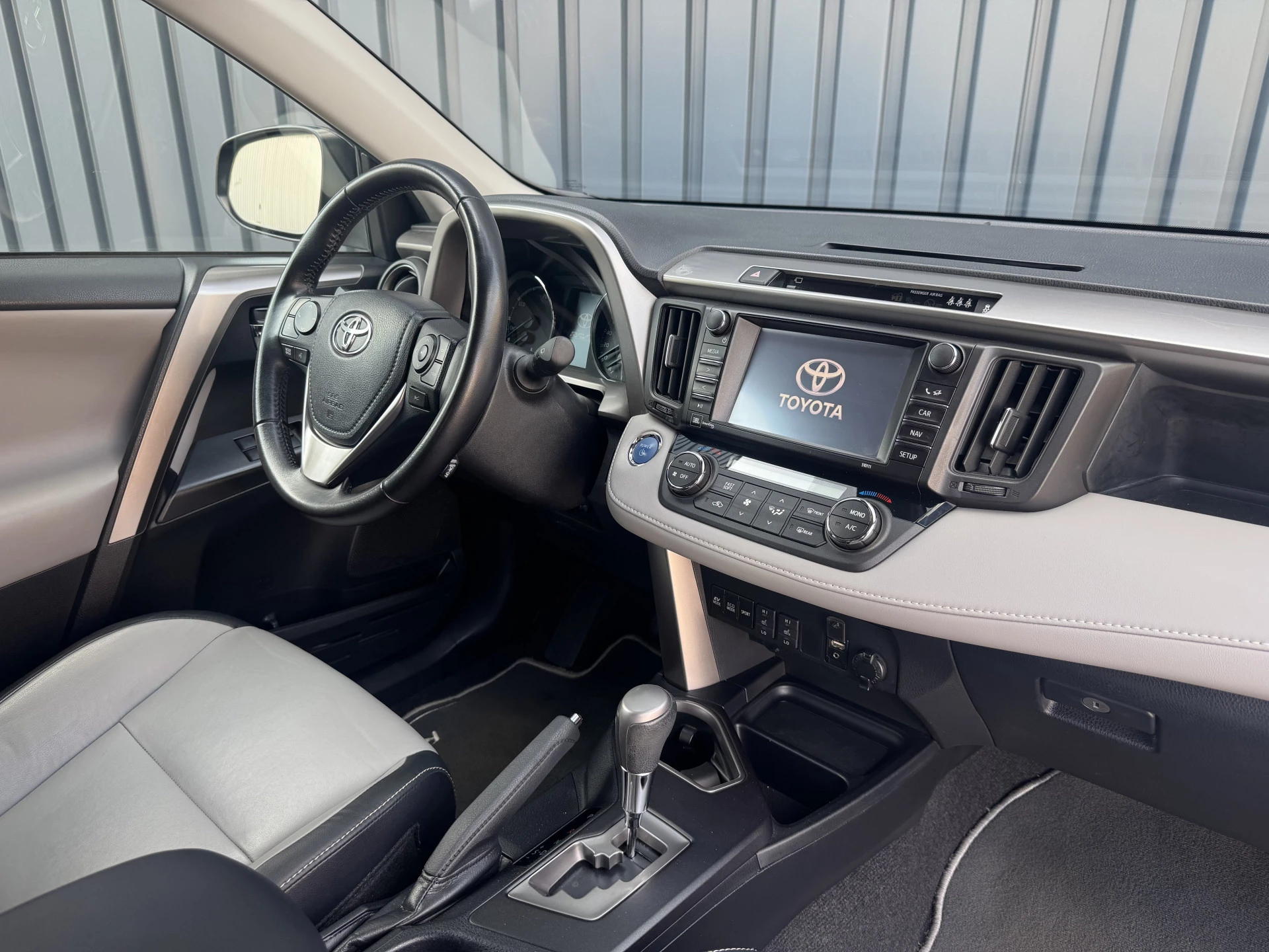 Hoofdafbeelding Toyota RAV4