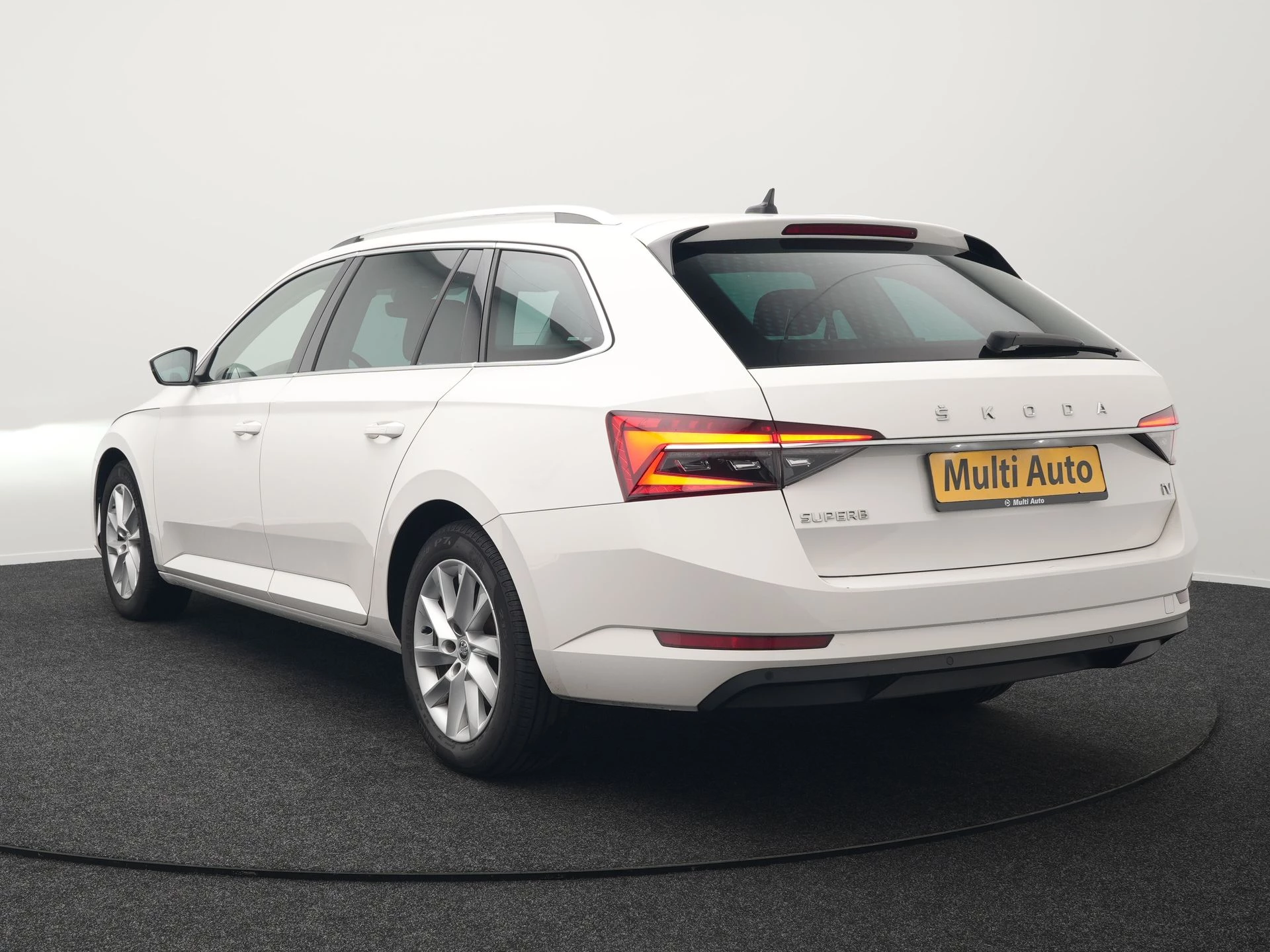 Hoofdafbeelding Škoda Superb