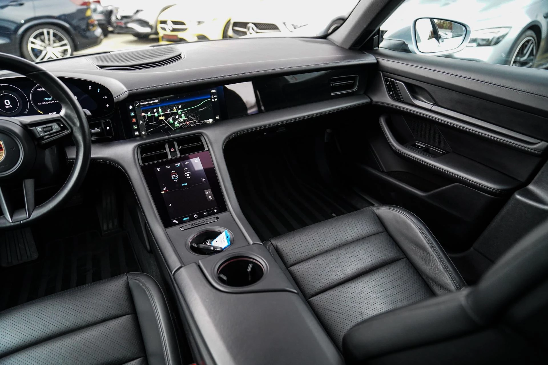 Hoofdafbeelding Porsche Taycan