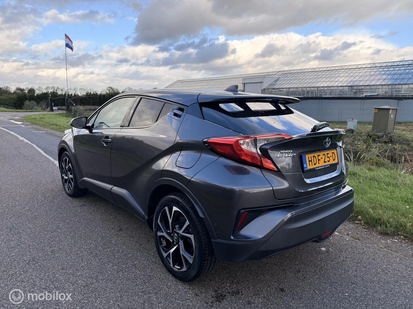 Hoofdafbeelding Toyota C-HR