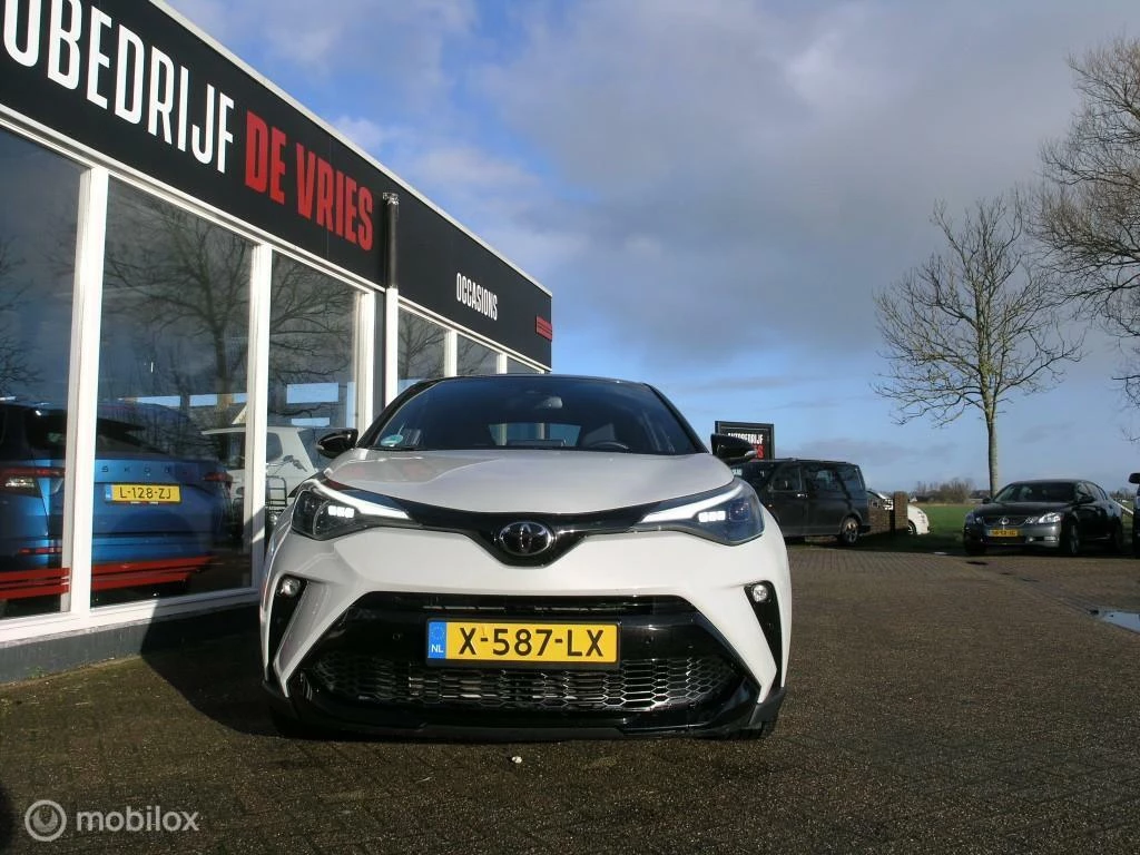 Hoofdafbeelding Toyota C-HR