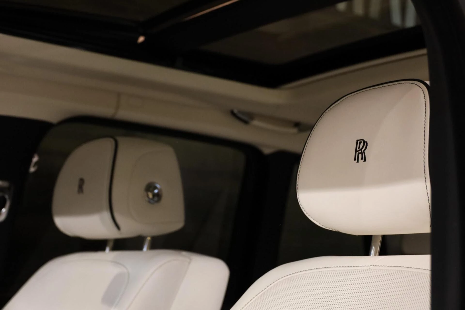 Hoofdafbeelding Rolls-Royce Cullinan