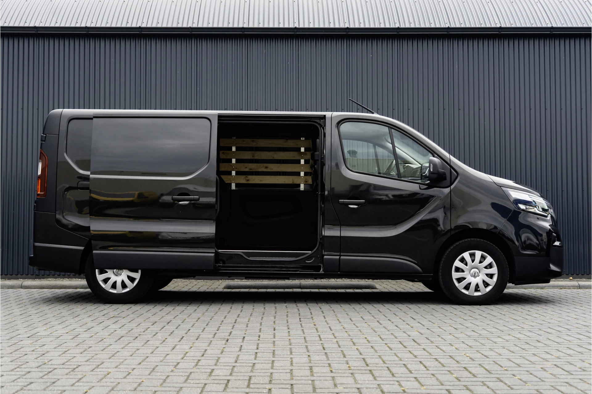 Hoofdafbeelding Nissan Primastar