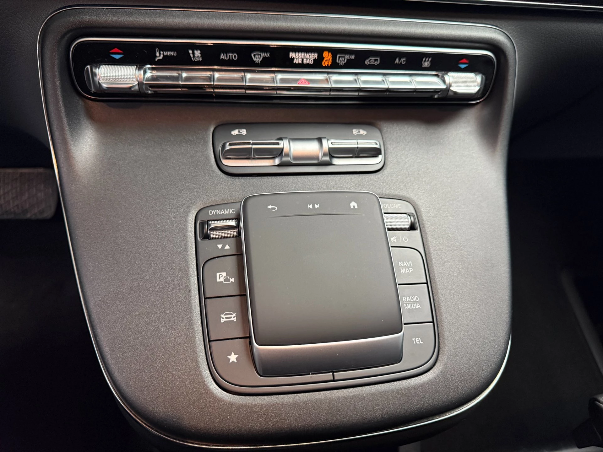 Hoofdafbeelding Mercedes-Benz EQV