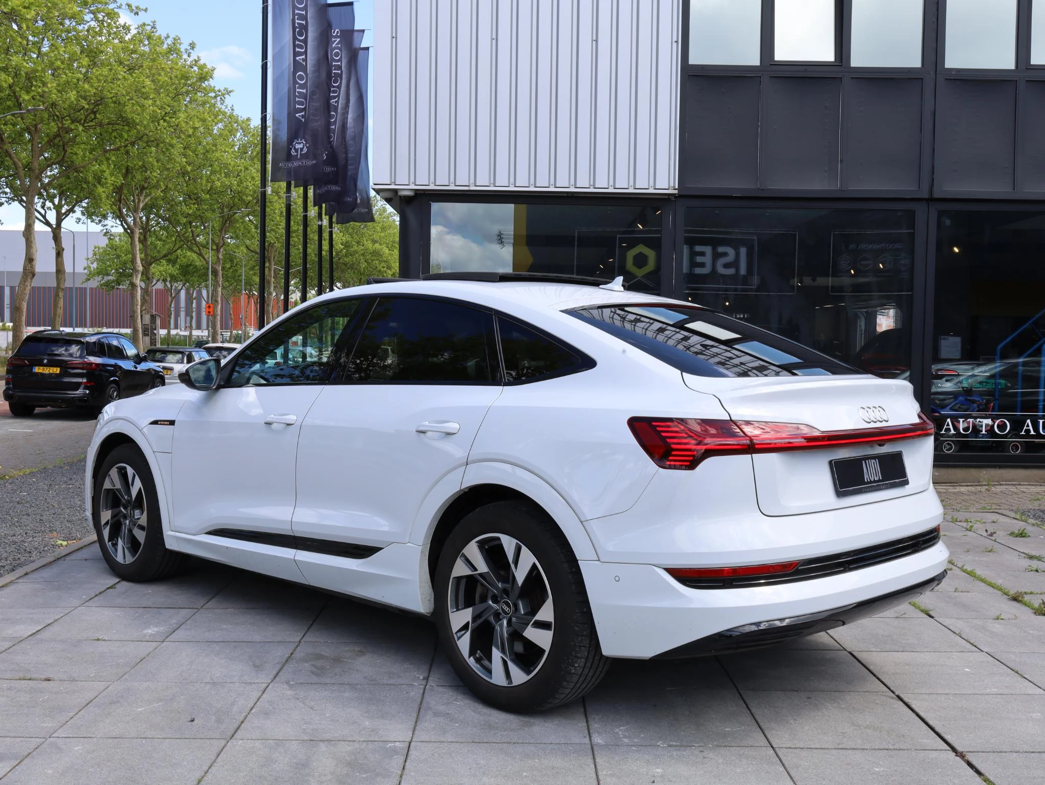 Hoofdafbeelding Audi e-tron