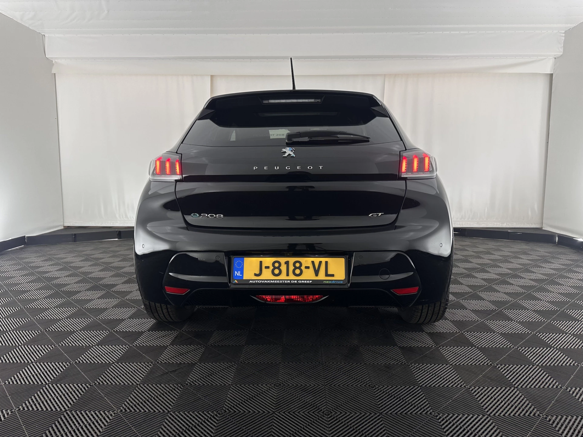 Hoofdafbeelding Peugeot e-208