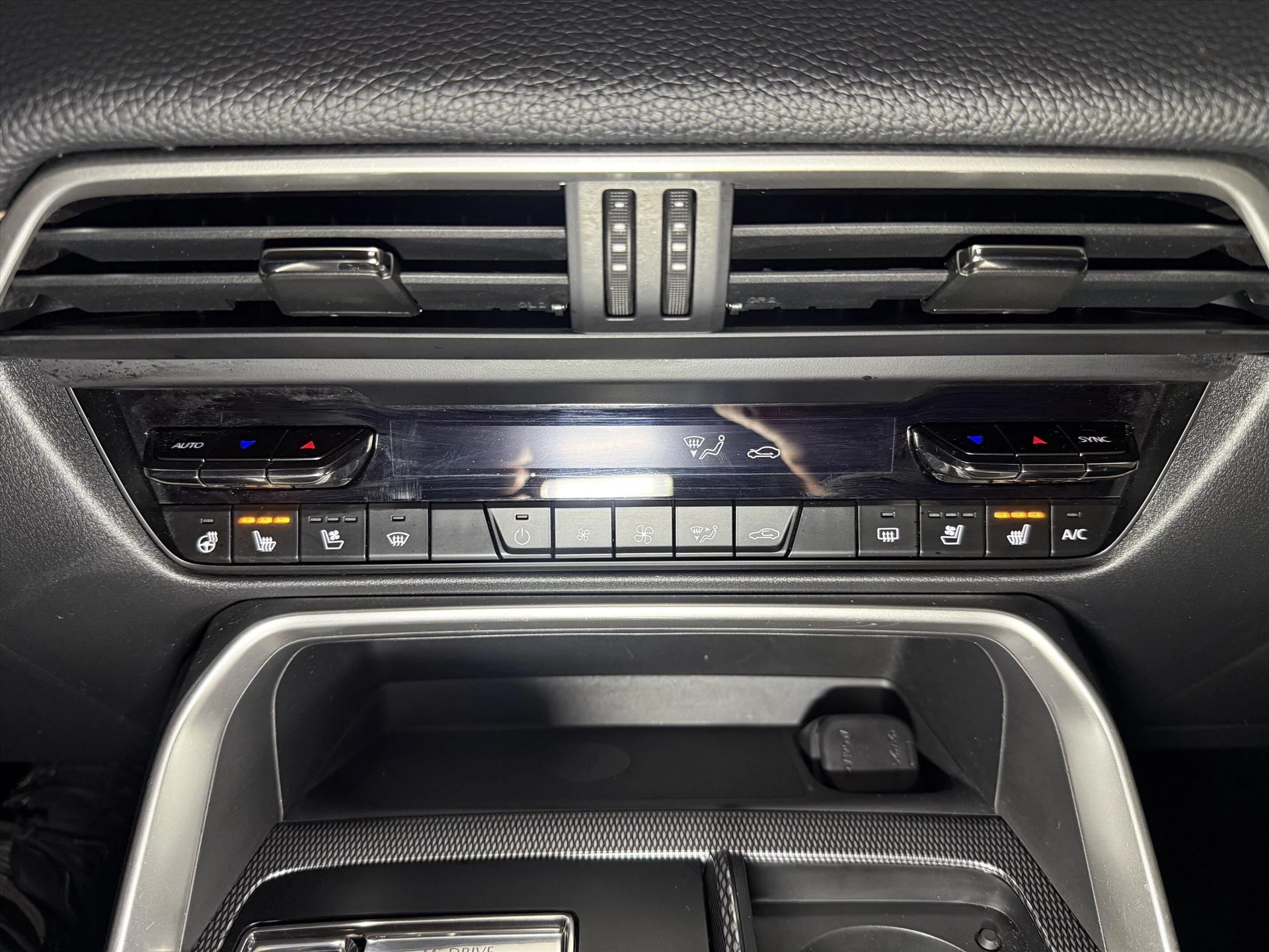 Hoofdafbeelding Mazda CX-60