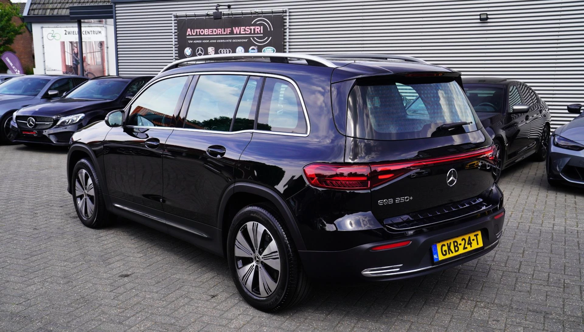 Hoofdafbeelding Mercedes-Benz EQB