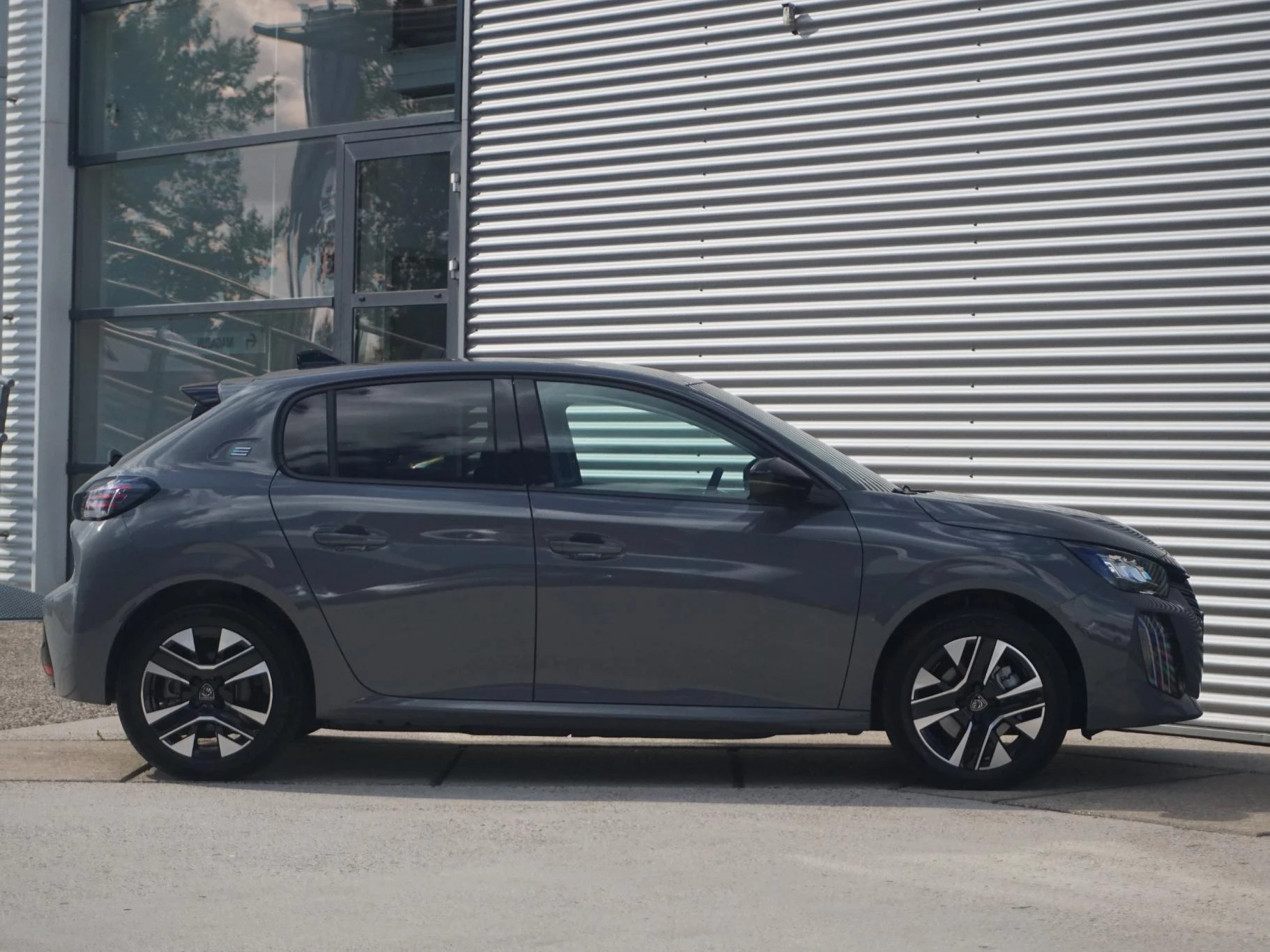 Hoofdafbeelding Peugeot e-208