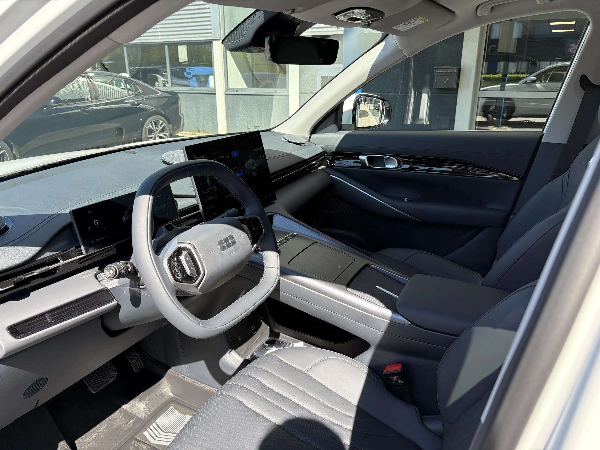 Hoofdafbeelding Geely E5