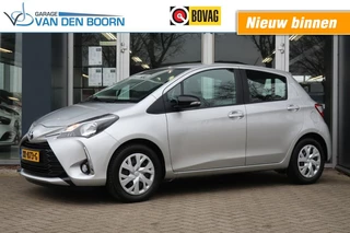 Toyota Yaris 1.5 VVT-I DESIGN RED, Airco, Cruise, Thuiskomer, etc.