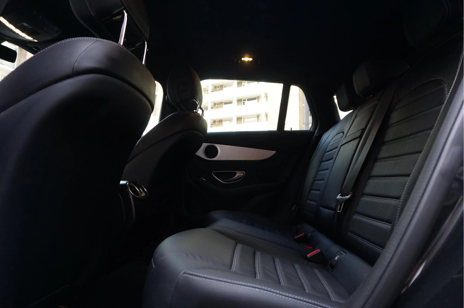 Hoofdafbeelding Mercedes-Benz EQC