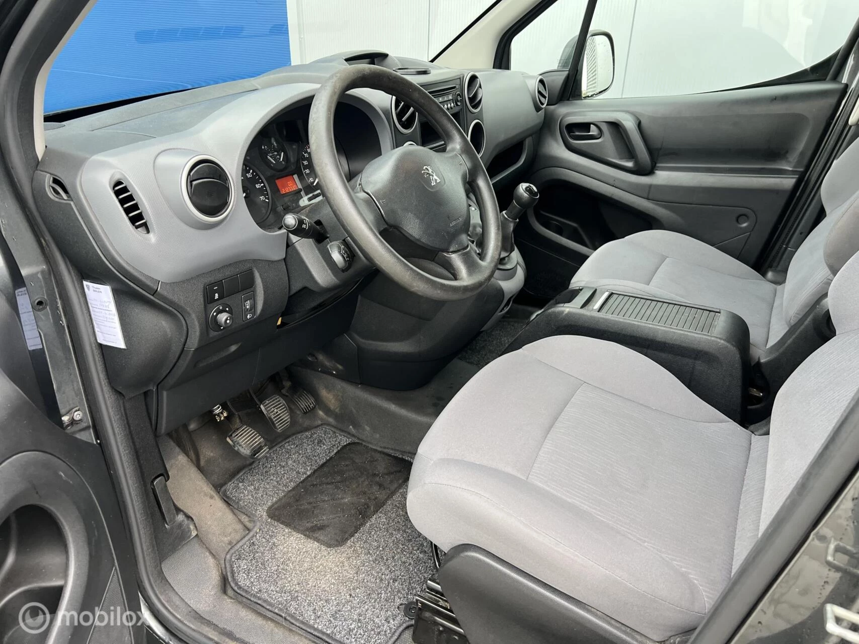 Hoofdafbeelding Peugeot Partner