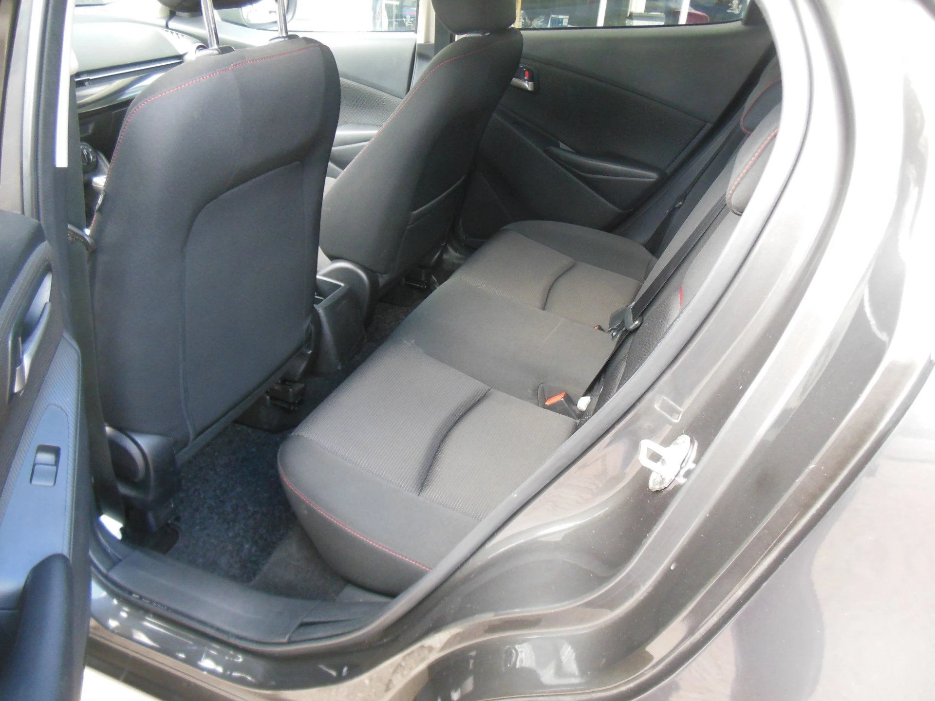 Hoofdafbeelding Mazda 2