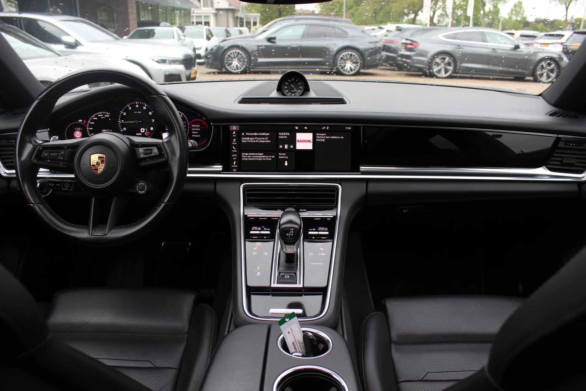 Hoofdafbeelding Porsche Panamera