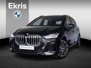 Hoofdafbeelding BMW 2 Serie BMW 2 Serie Active Tourer 225e xDrive | M Sportpakket | Innovation Pack | Comfort Access | Panoramadak | Isofix | Head-Up Display | Harman-Kardon | 20''
