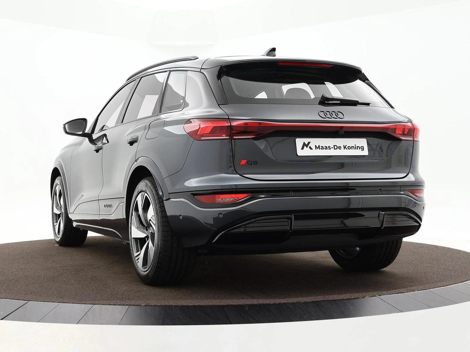 Hoofdafbeelding Audi Q6 e-tron