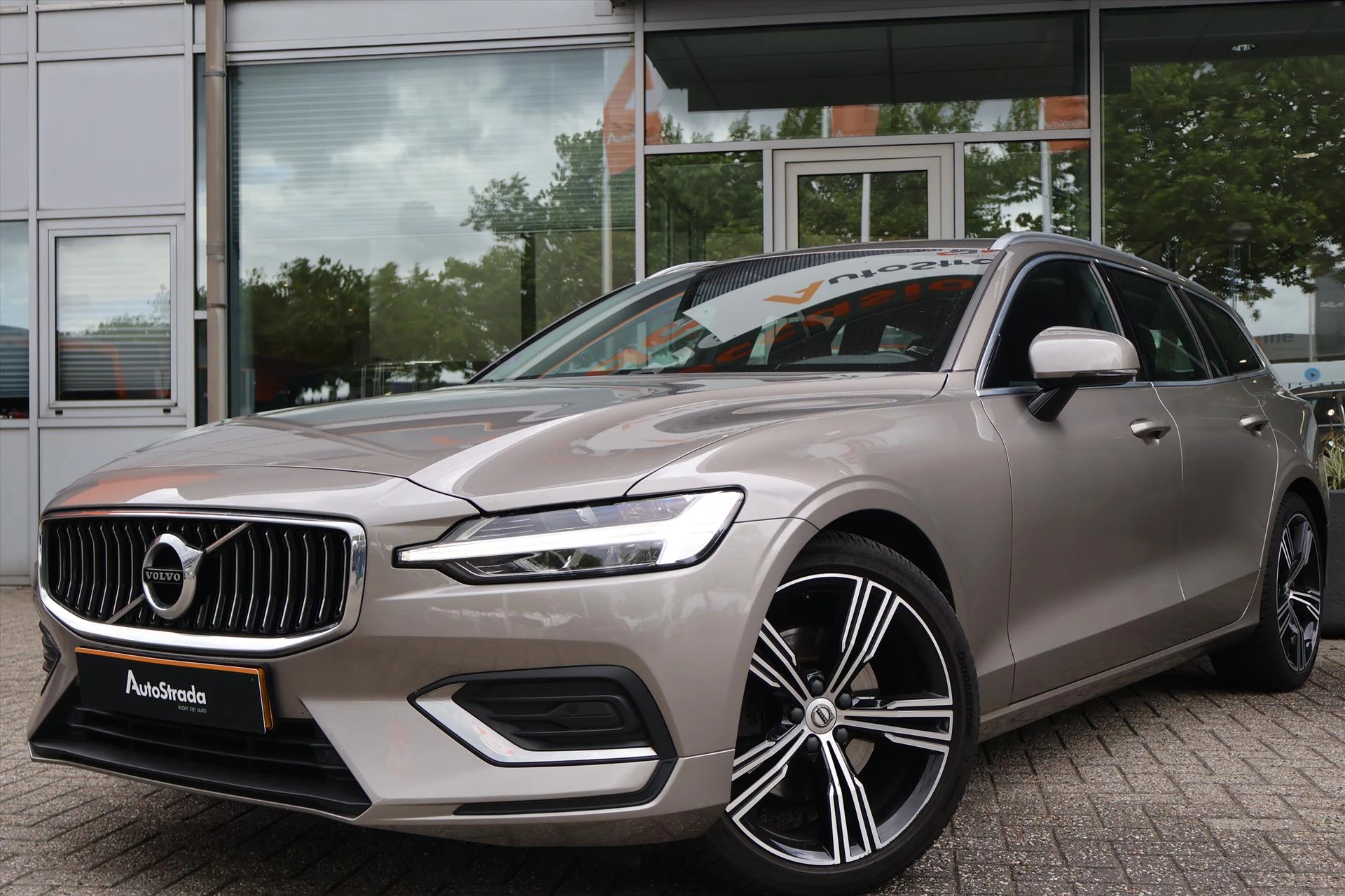 Hoofdafbeelding Volvo V60