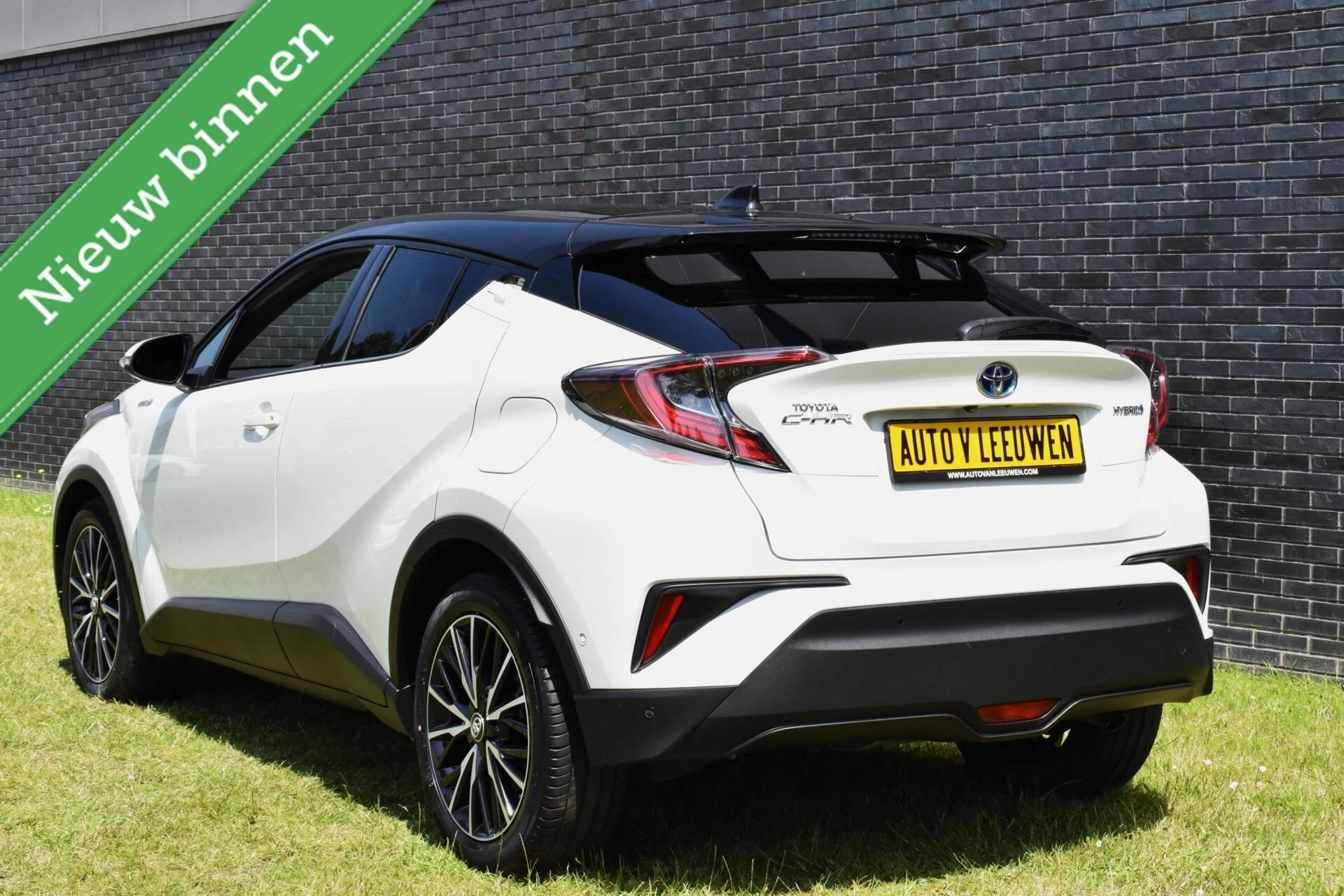 Hoofdafbeelding Toyota C-HR