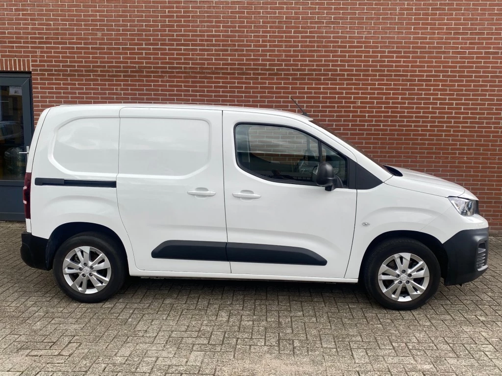 Hoofdafbeelding Peugeot Partner