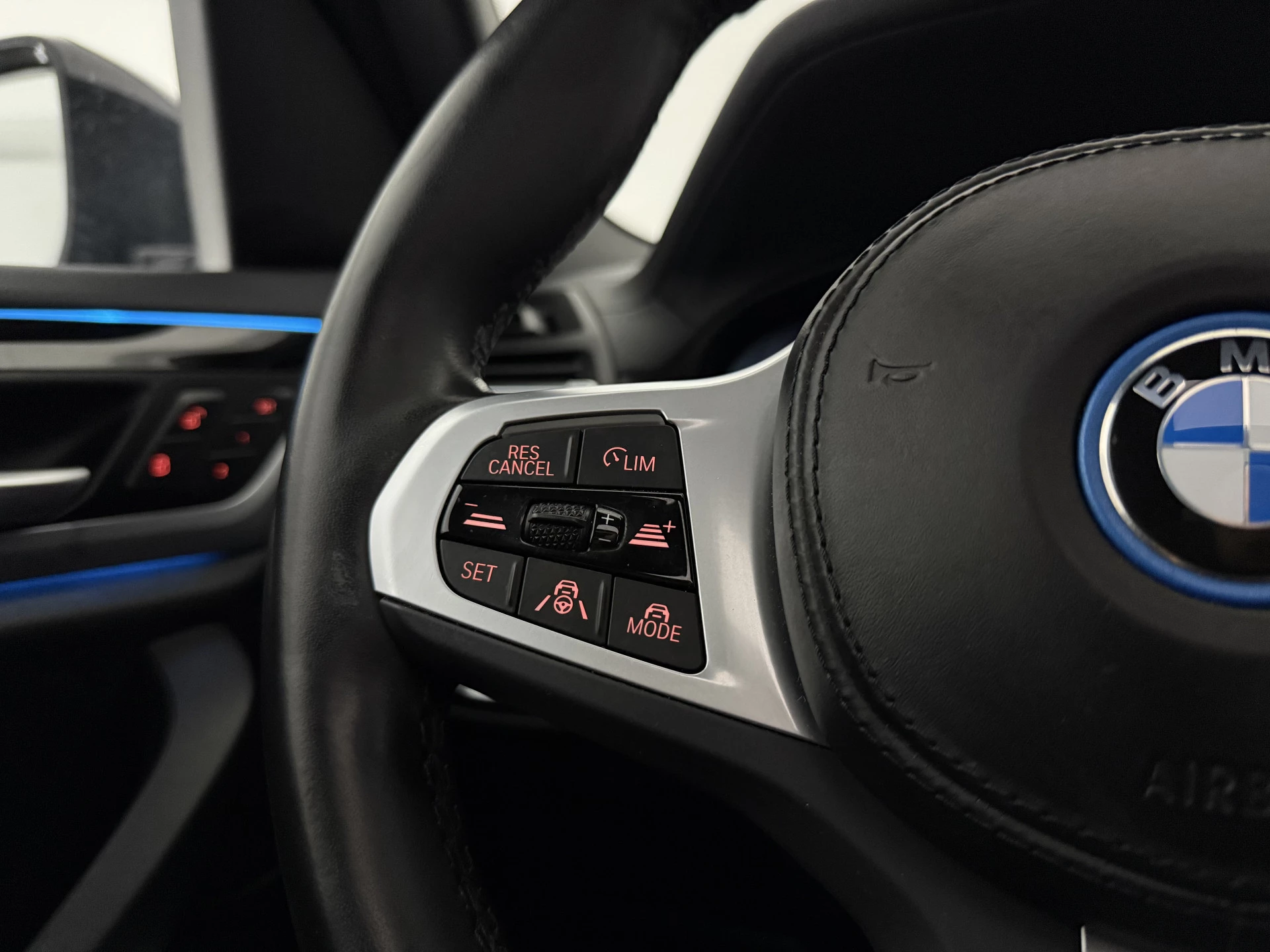 Hoofdafbeelding BMW iX3