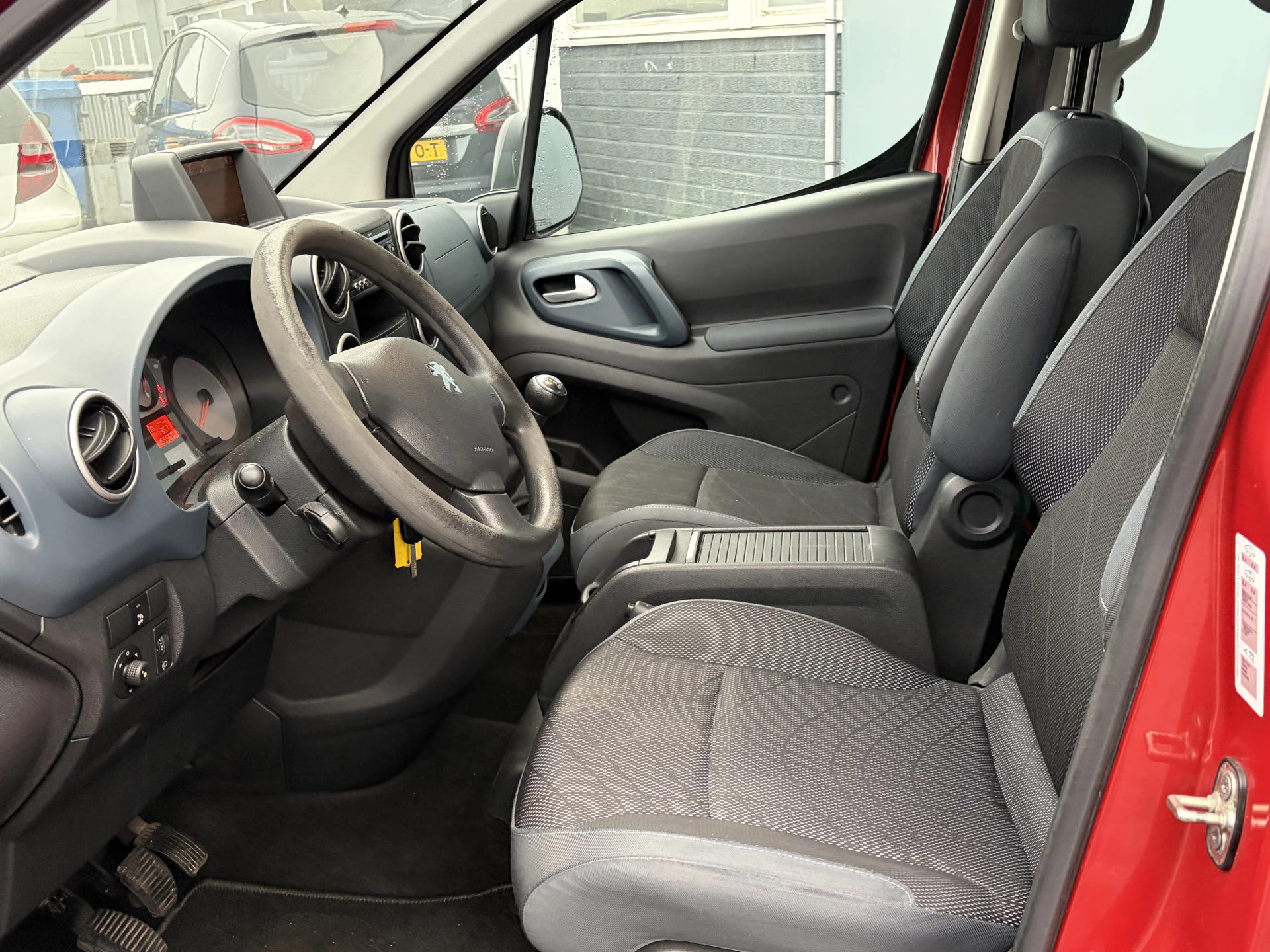 Hoofdafbeelding Peugeot Partner