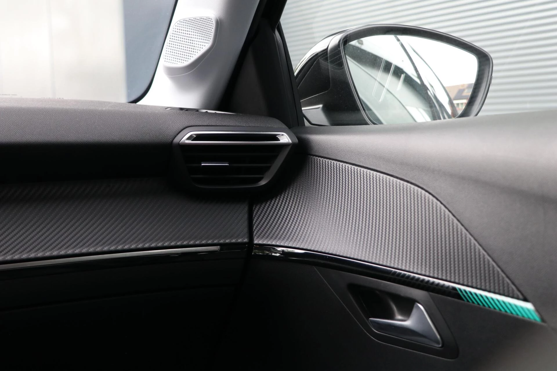 Hoofdafbeelding Peugeot e-208