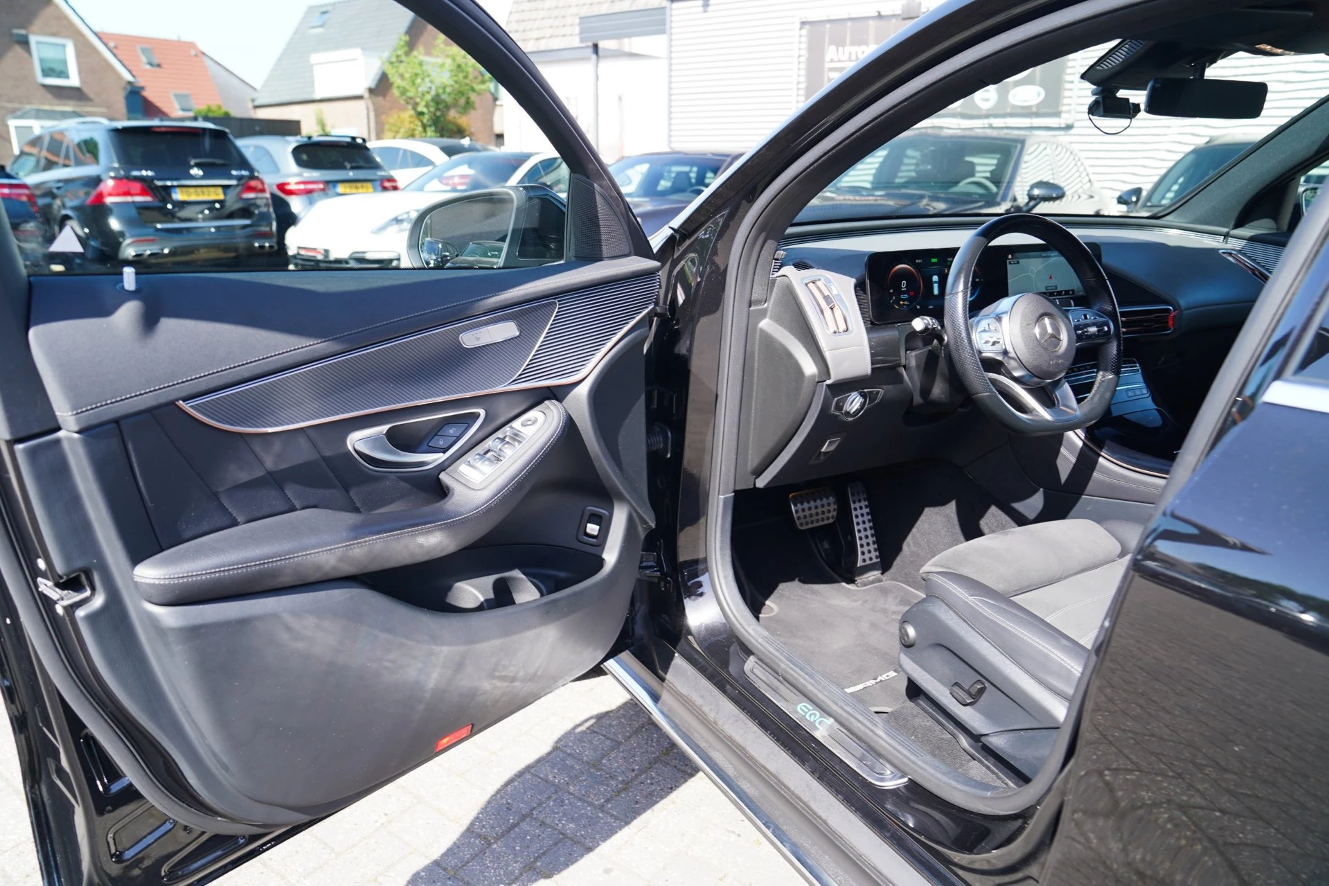 Hoofdafbeelding Mercedes-Benz EQC