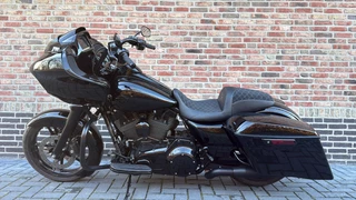 Hoofdafbeelding Harley-Davidson Road Glide Harley Davidson 103 FLTRX Road Glide Roadglide CVO Black Out
