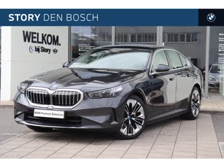 BMW 5 Serie 530e High Executive Automaat / Panoramadak / Trekhaak / Adaptieve LED / Stoelverwarming / Harman Kardon / Live Cockpit Professional / Parking Assistant Plus