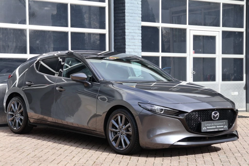 Hoofdafbeelding Mazda 3