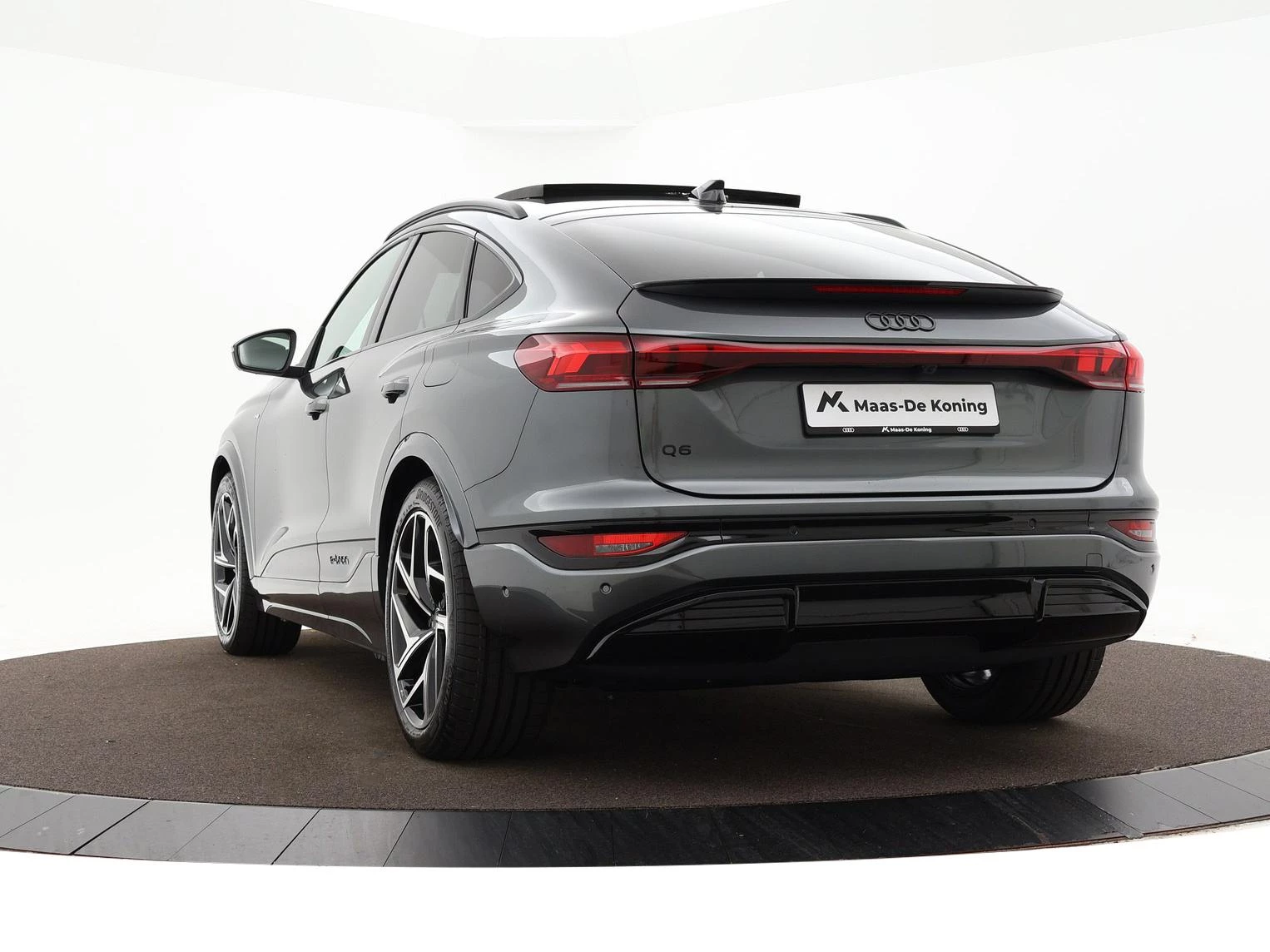 Hoofdafbeelding Audi Q6 e-tron