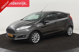 Ford Fiesta 1.0 EcoBoost Titanium | Camera | Trekhaak |  Climate control | Navigatie | Cruise control | Verwarmde voorruit | PDC | Regensensor