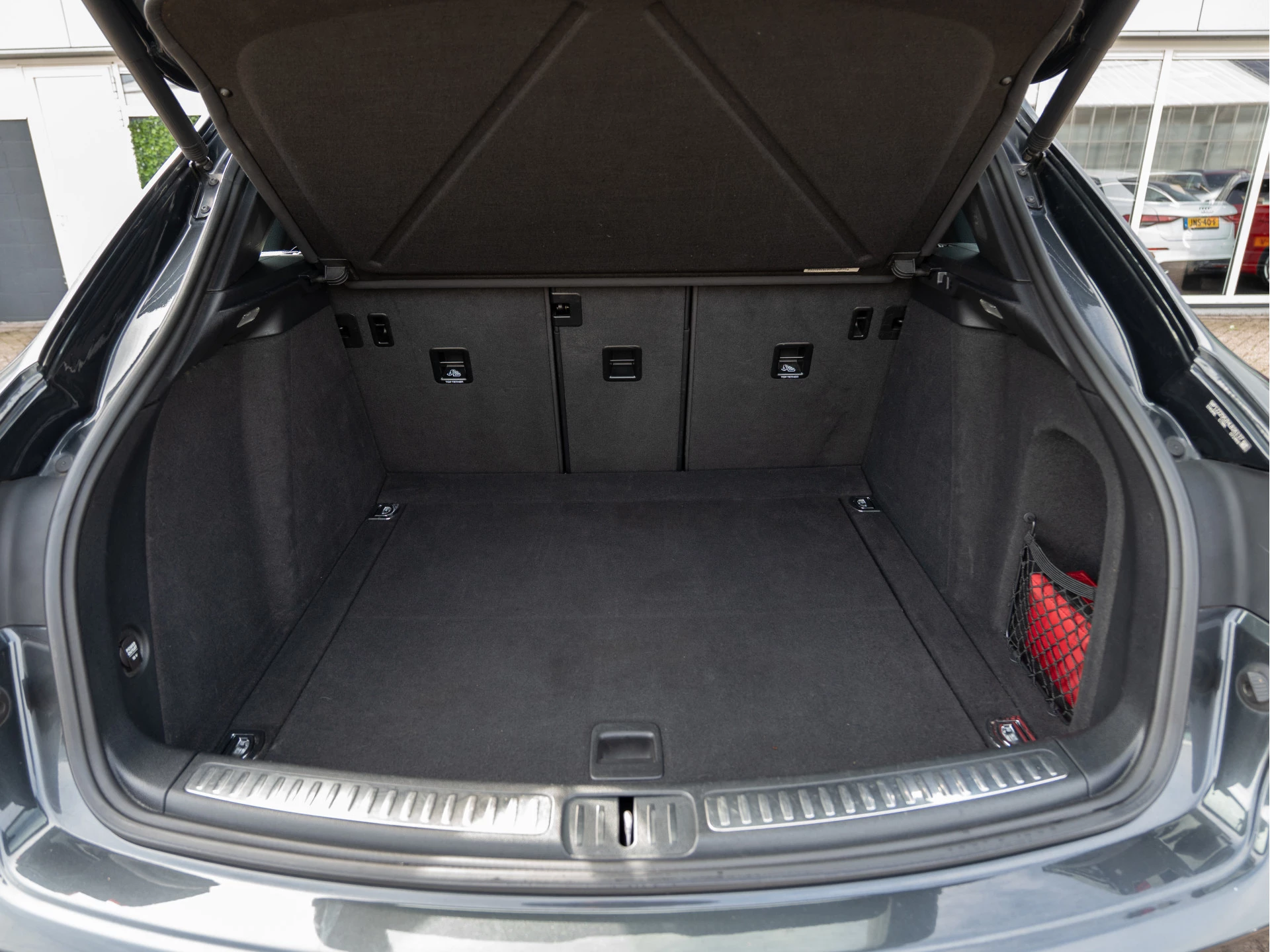 Hoofdafbeelding Porsche Macan