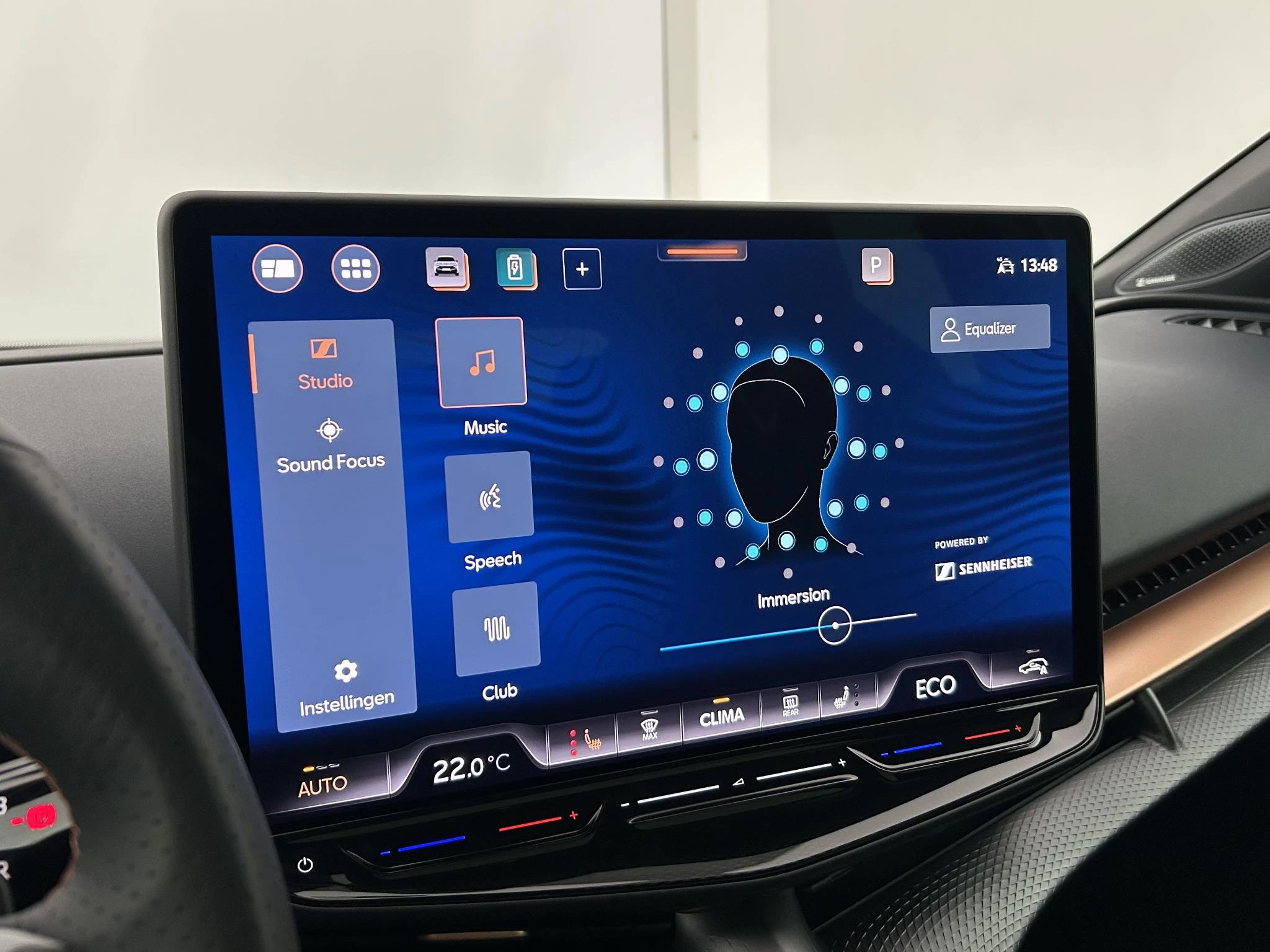 Hoofdafbeelding CUPRA Tavascan