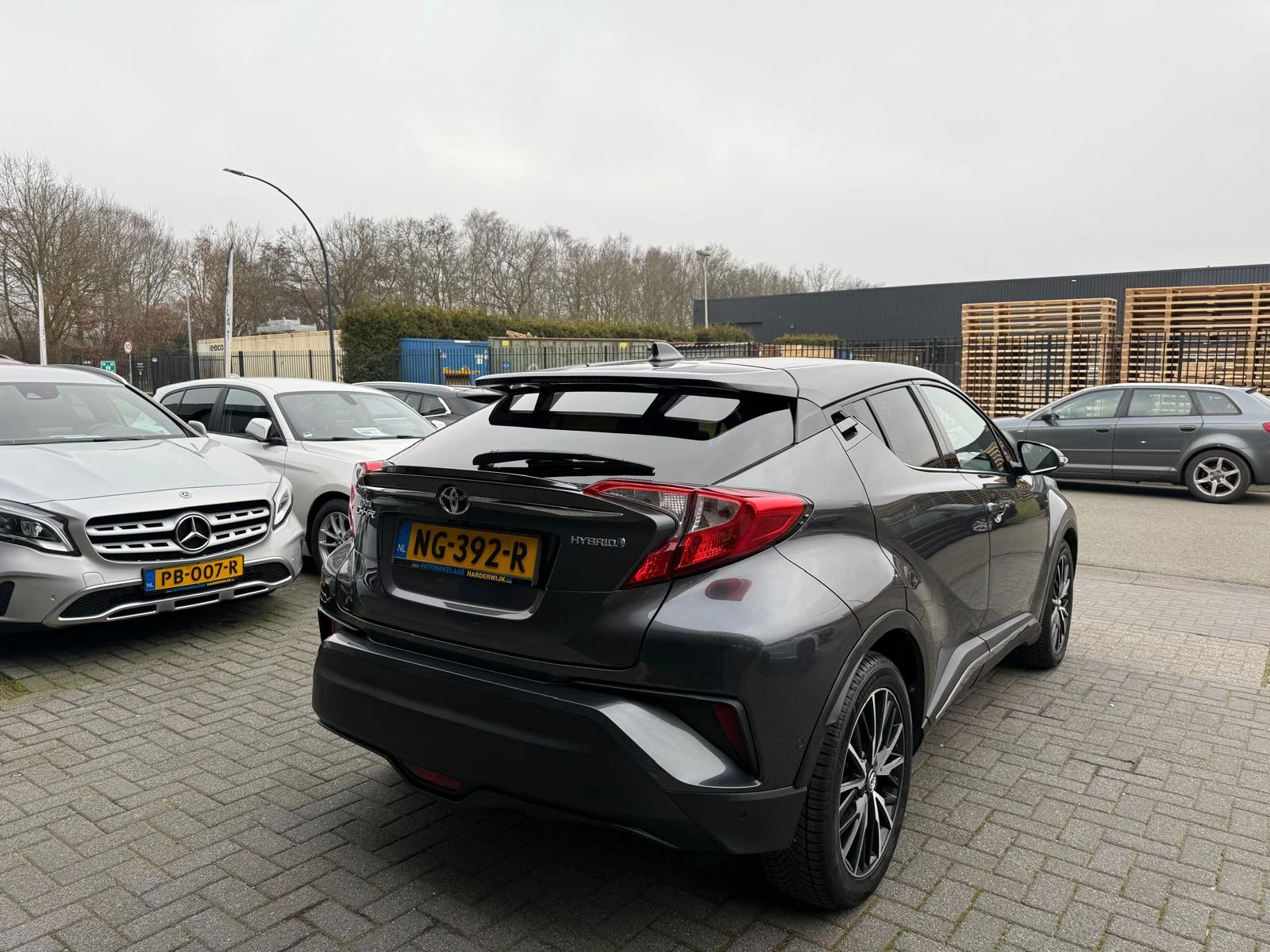 Hoofdafbeelding Toyota C-HR