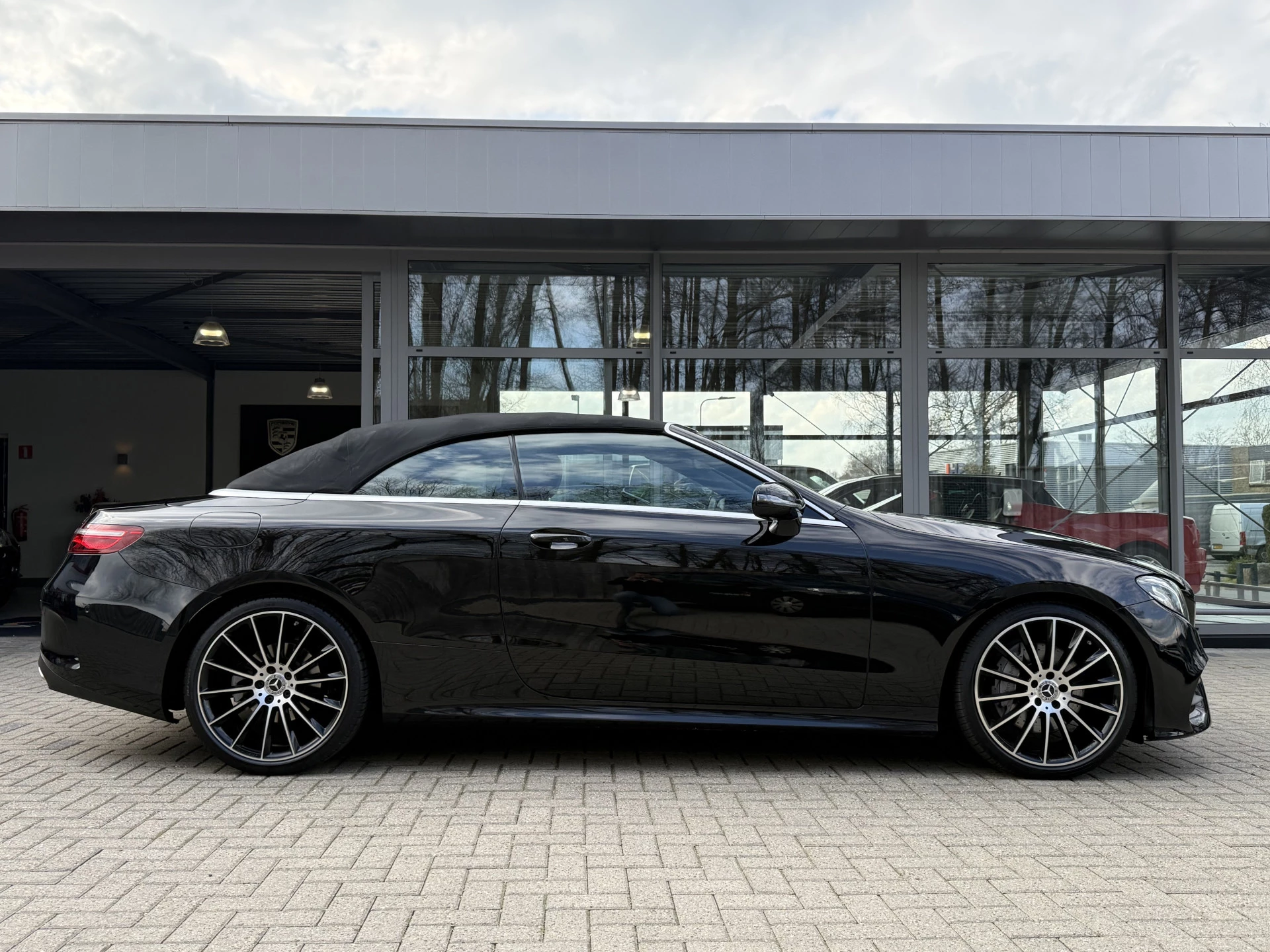 Hoofdafbeelding Mercedes-Benz E-Klasse