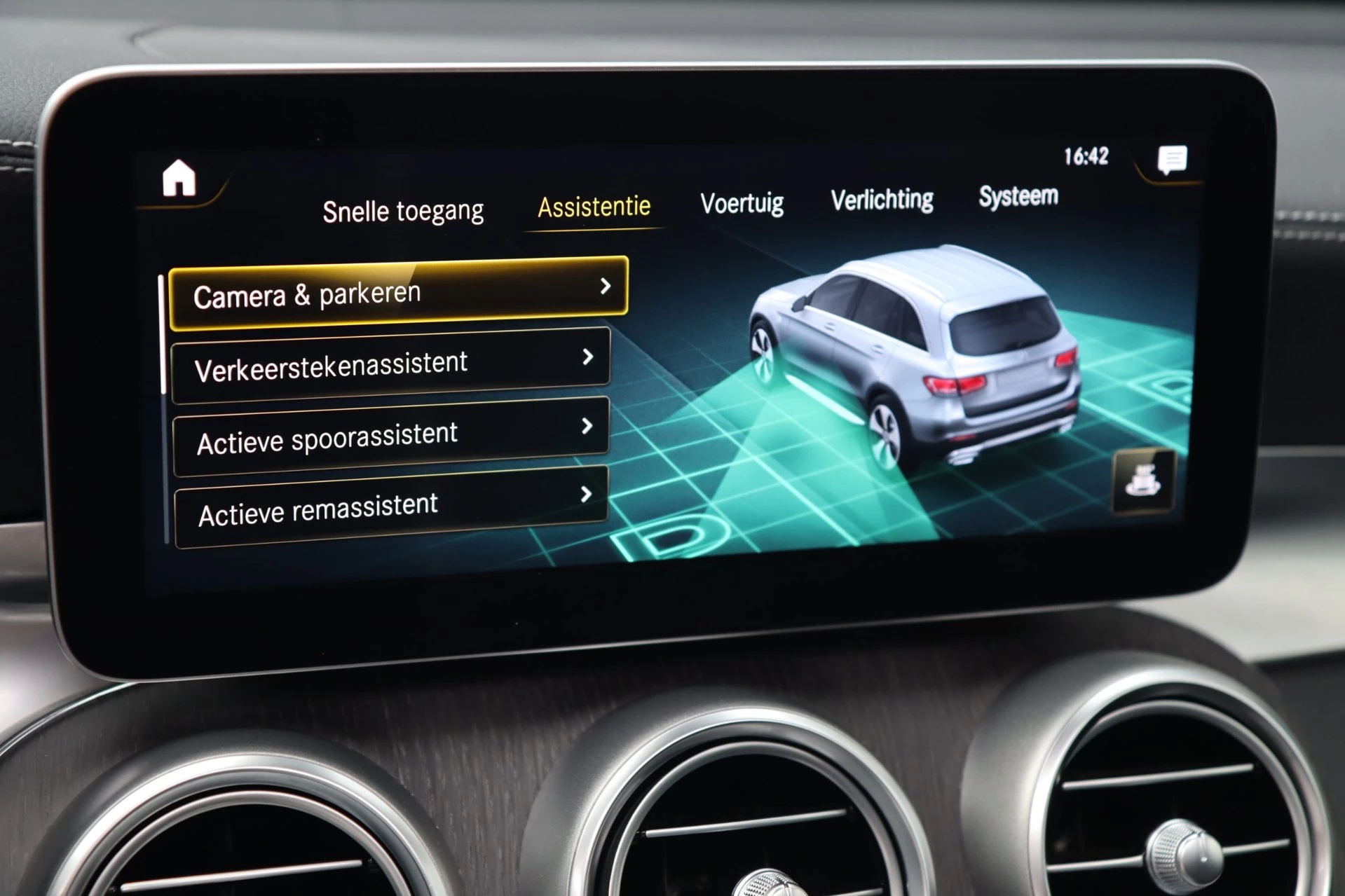 Hoofdafbeelding Mercedes-Benz GLC