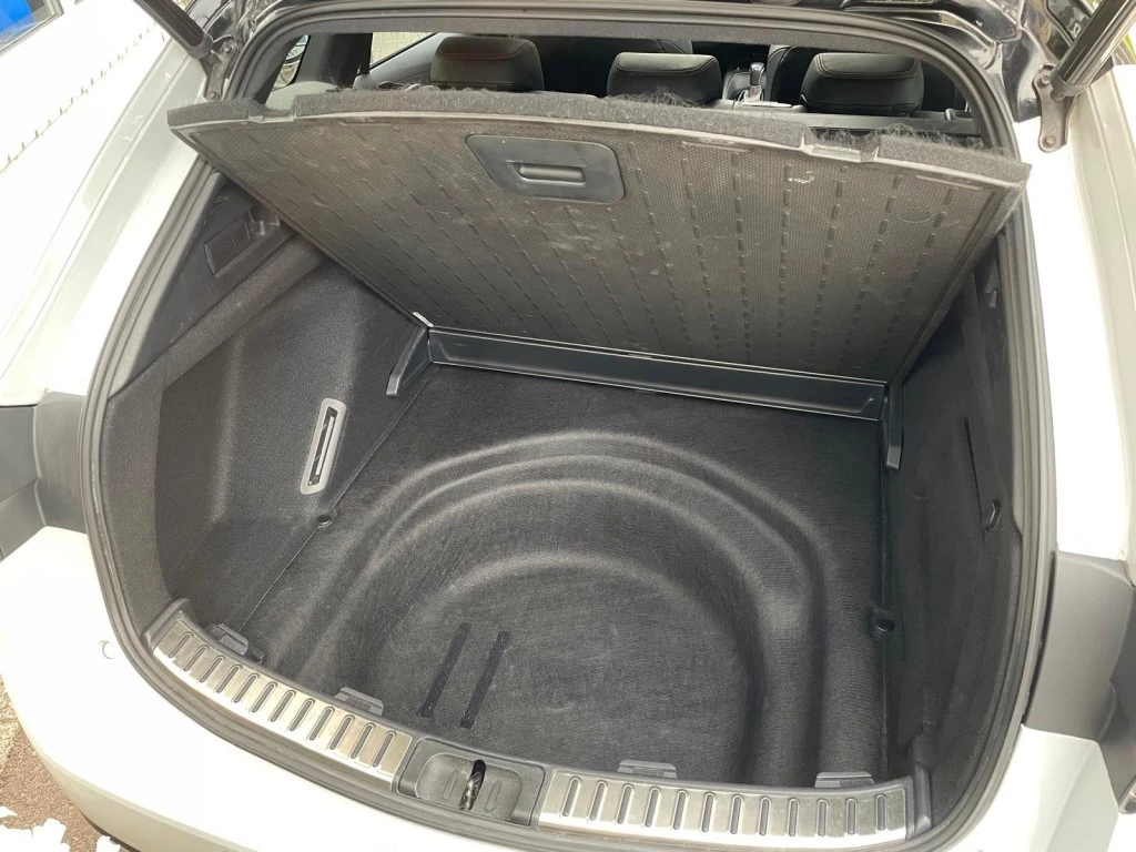 Hoofdafbeelding Toyota Corolla