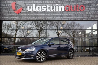 Volkswagen Golf 1.2 TSI Highline , Stoelverwarming, Achteruitrijcamera, Navigatie,