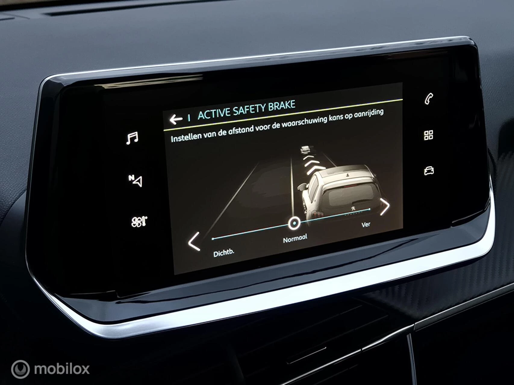 Hoofdafbeelding Peugeot e-208