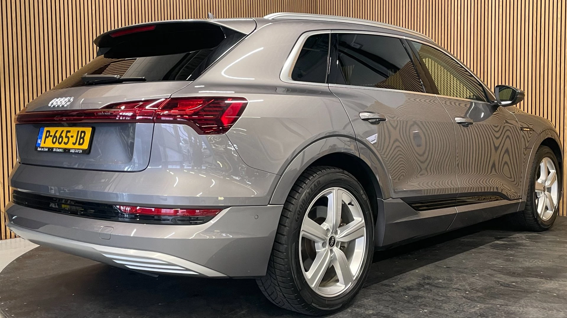 Hoofdafbeelding Audi e-tron