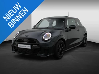 MINI 3-deurs Cooper S John Cooper Works Uitvoering + Pakket M + Stuurwielrand Verwarmd + Panoramadak + Head Up Display + 17''