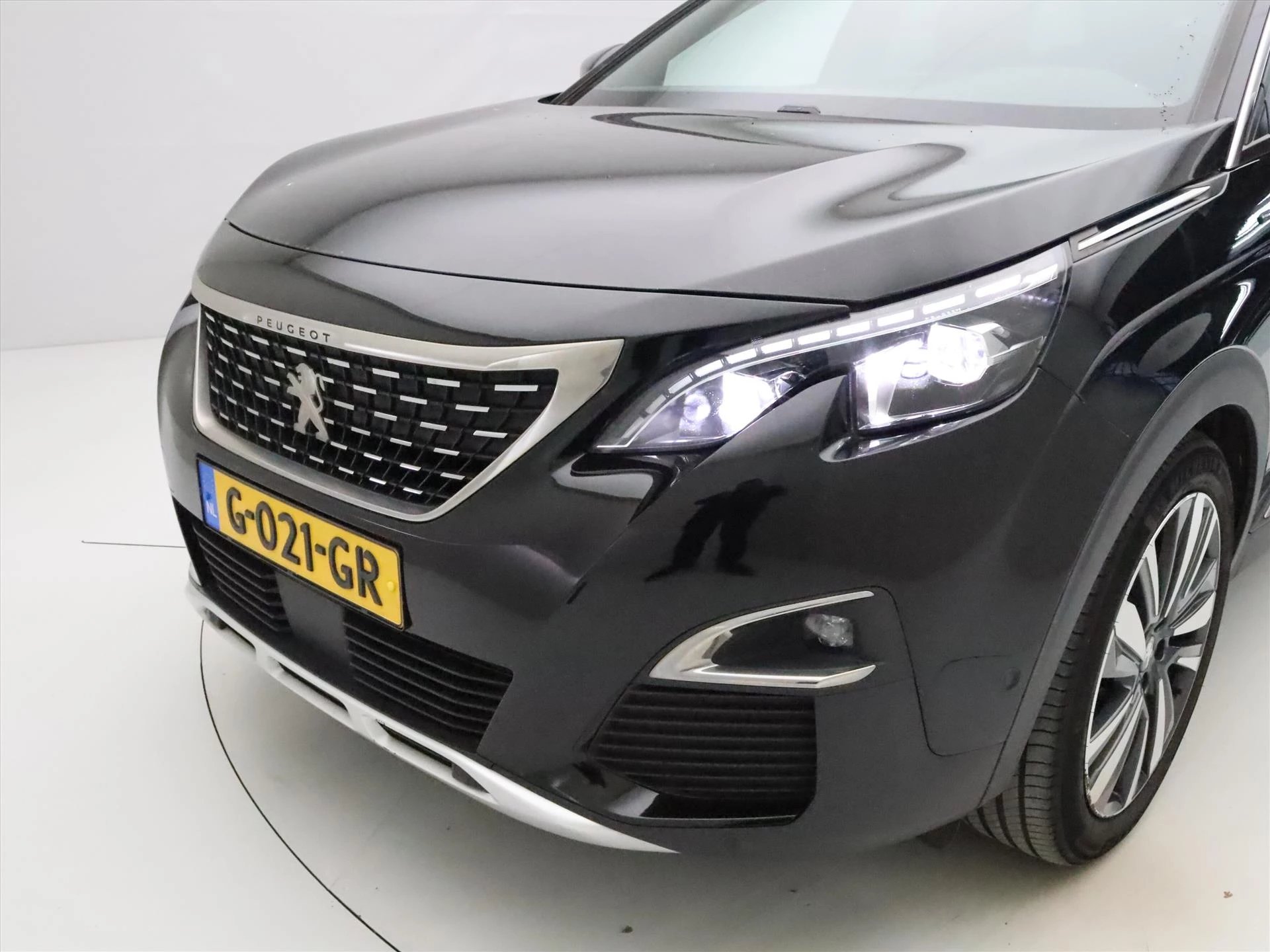 Hoofdafbeelding Peugeot 5008